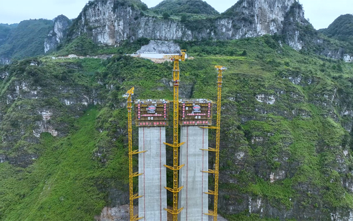 ?塔立山河！徐工塔機(jī)挑戰(zhàn)“世界之最”