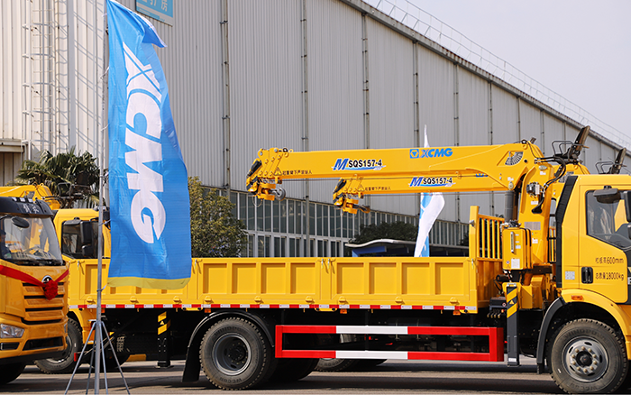 助力城市建設(shè)新征程！徐工隨車起重機(jī)M SQS157-4批量發(fā)車 