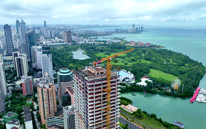 海闊憑“塔”躍 | 徐工塔機(jī)助建?？谥泻H中心