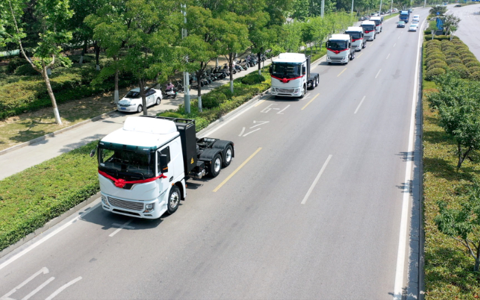 綠潮涌動、“碳”索未來！徐工新能源牽引車助力河南！