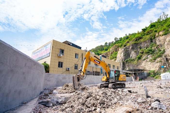 從修理工轉(zhuǎn)型當(dāng)老板，徐工XE200GA“閉眼入”！