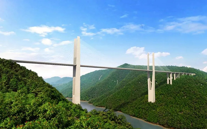 飛虹再起，徐工塔機助建黔東南第一高橋