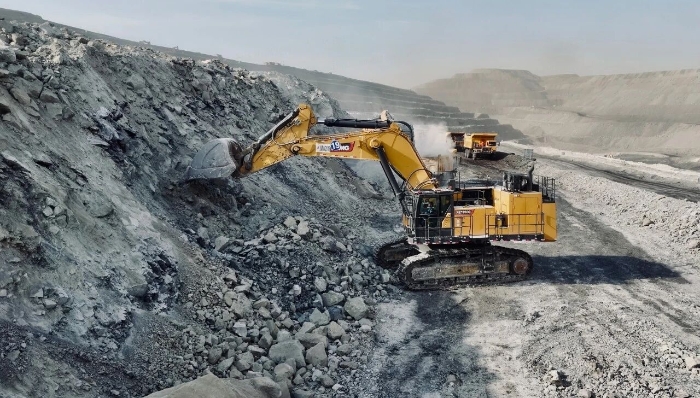 礦區(qū)得力干將：徐工XE1350G Pro，高效可靠，不負(fù)重托