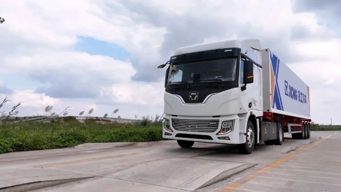 “雙11”呼喚“當日達”！徐工4×2底充牽引車助力物流運輸！