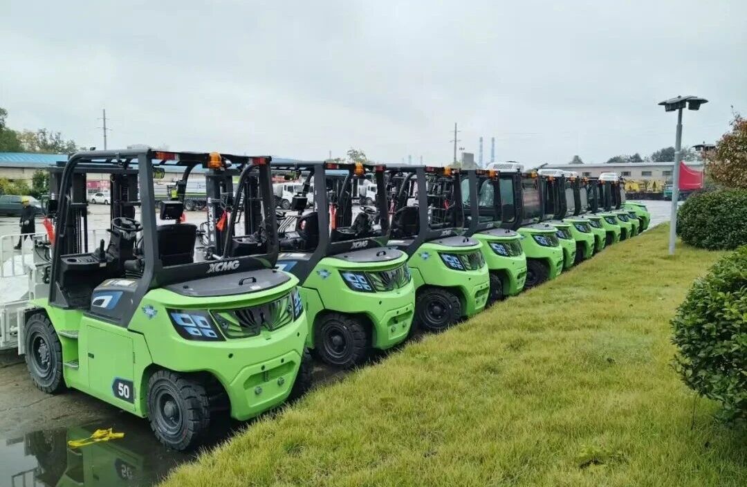 徐工孔雀大噸位叉車，“上崗”湖南鋼鐵廠